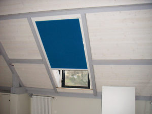 Installation store de verrière à Saint-Étienne-de-Montluc (44) - Menuiserie du Héron - Maître Artisan Spécialiste Rénovation
