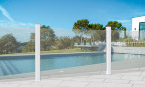 Pose d'une clôture rigide transparente à Couëron (44) - Menuiserie du Héron - Maître Artisan Spécialiste Rénovation
