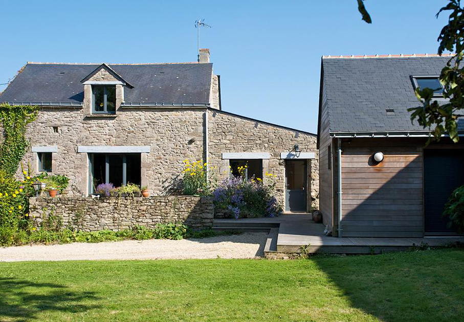 Porte fenêtre jardin à Bouguenais (44) – Menuiserie du Héron – Maître Artisan Spécialiste Rénovation en Loire Atlantique (44)