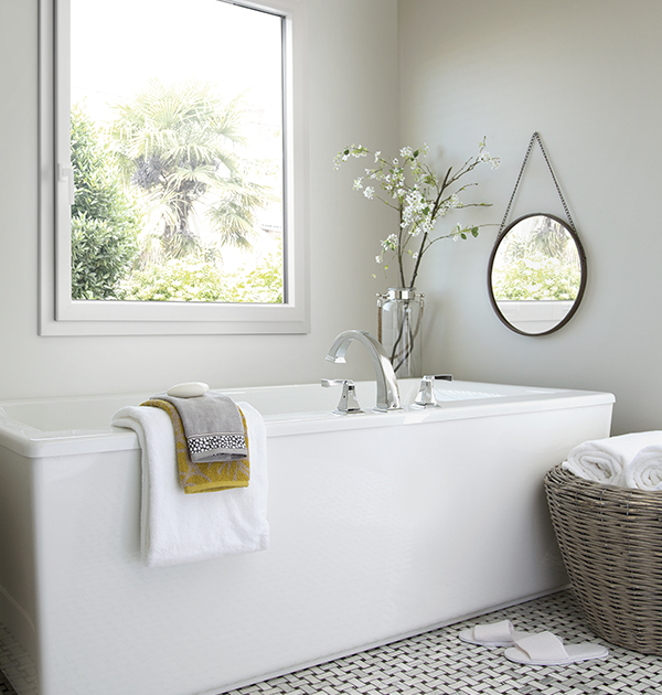 Fenêtre de salle de bain à Nantes (44) – Menuiserie du Héron – Maître Artisan Spécialiste Rénovation